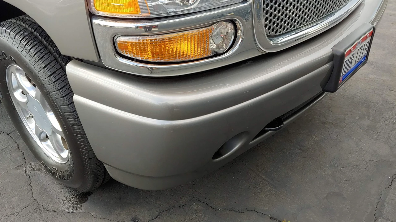 2005 GMC Yukon 2nd Gen - Image 26 of 31