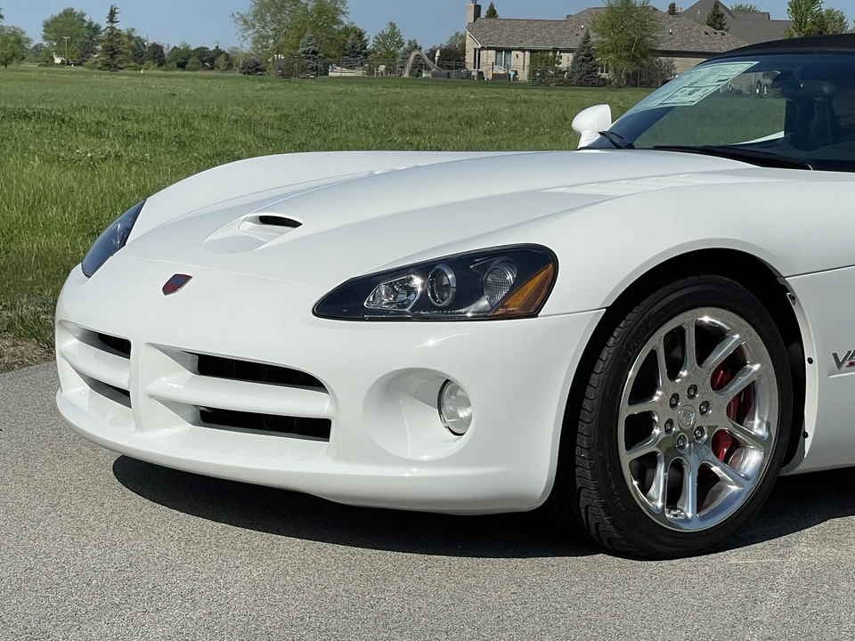 2004 Dodge Viper 3rd Gen - Image 17 of 31