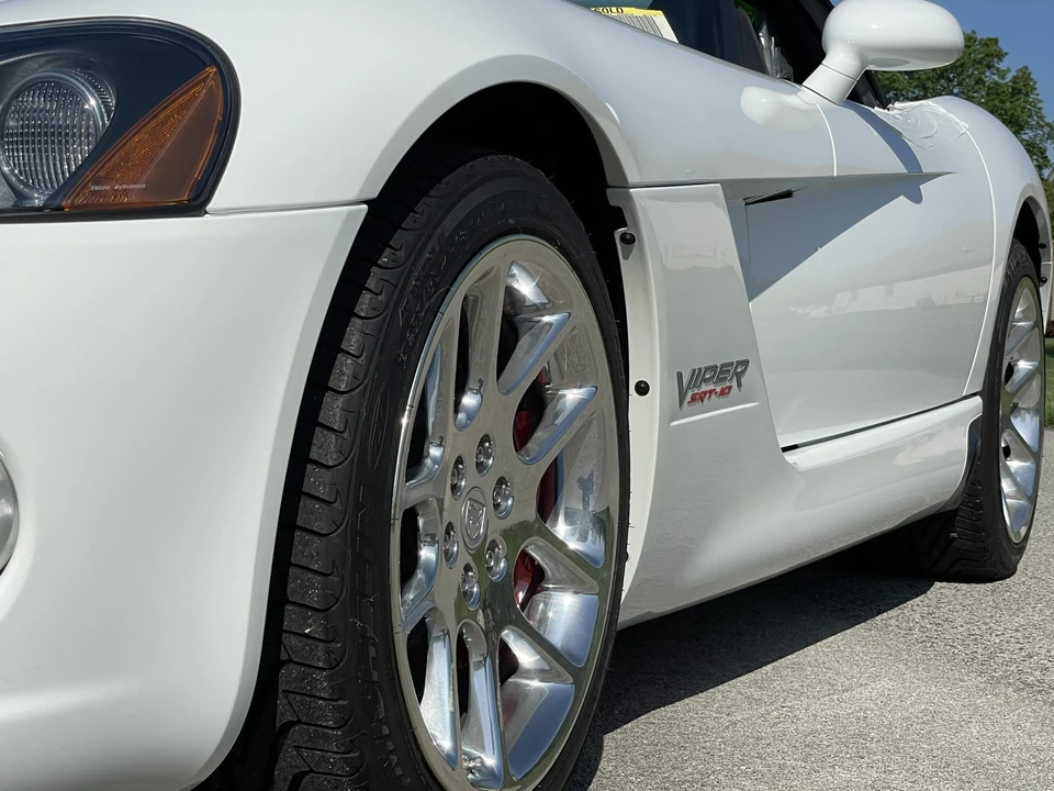 2004 Dodge Viper 3rd Gen - Image 18 of 31