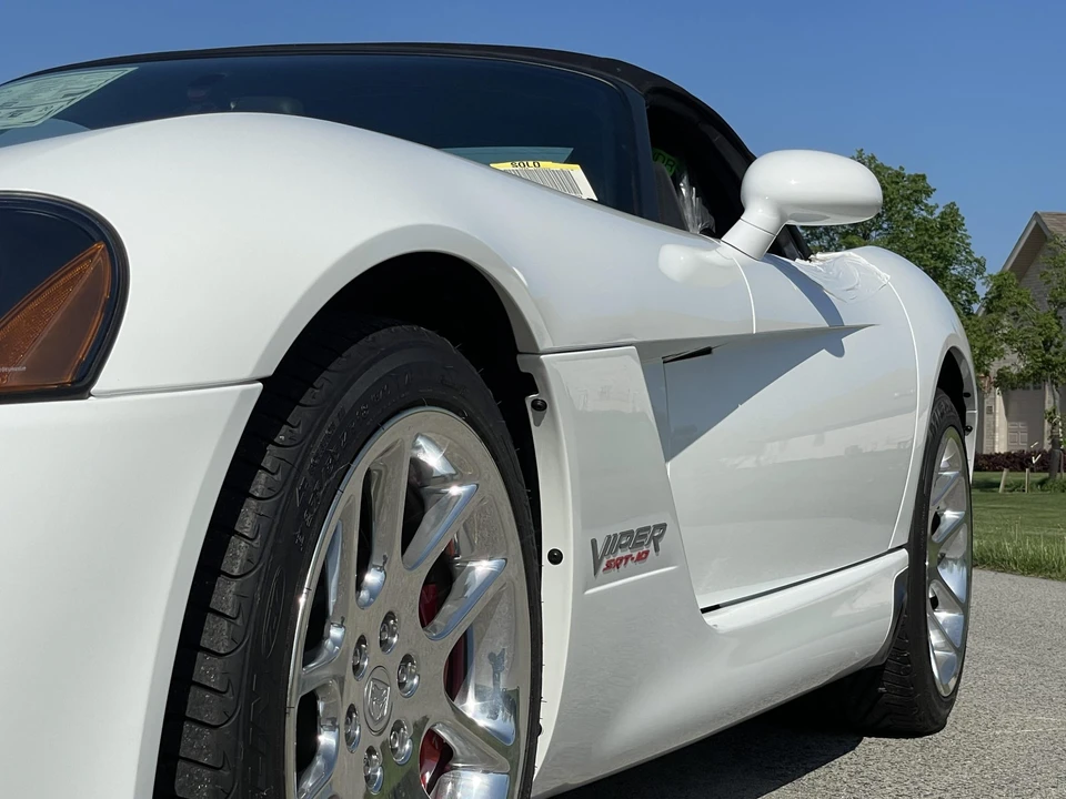 2004 Dodge Viper 3rd Gen - Image 19 of 31