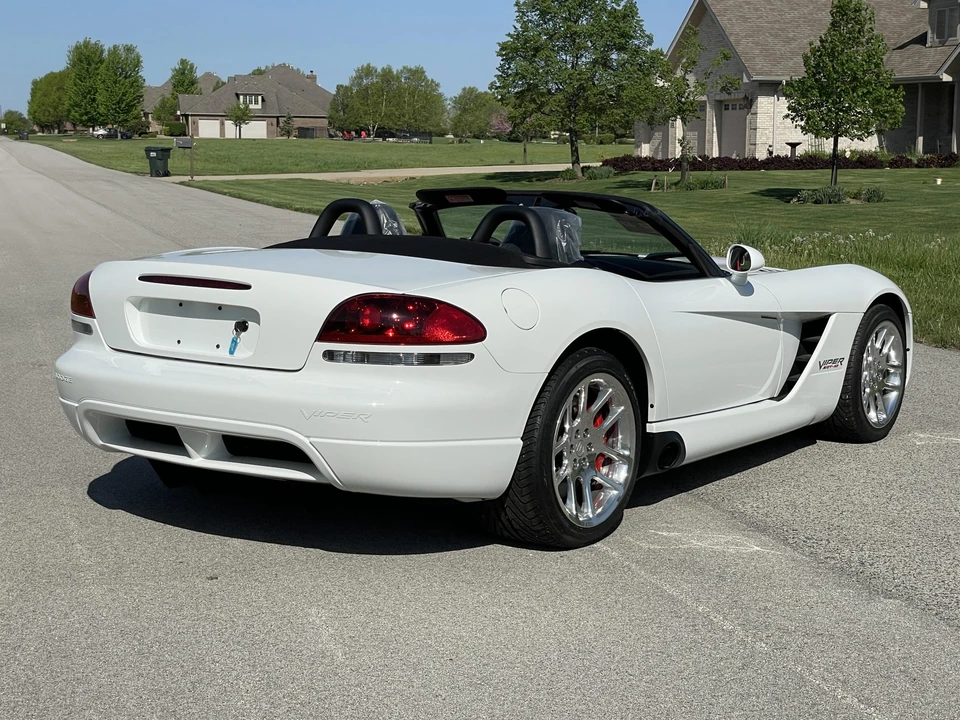 2004 Dodge Viper 3rd Gen - Image 10 of 31