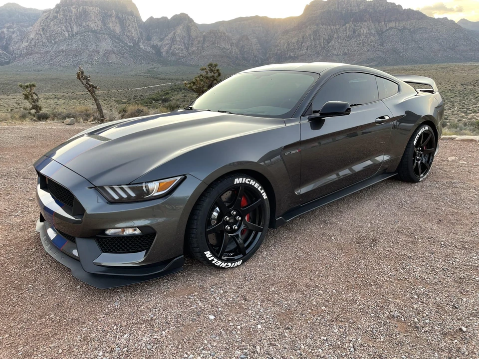 2017 Ford S550 Shelby Mustang GT350R - Image 4 of 31