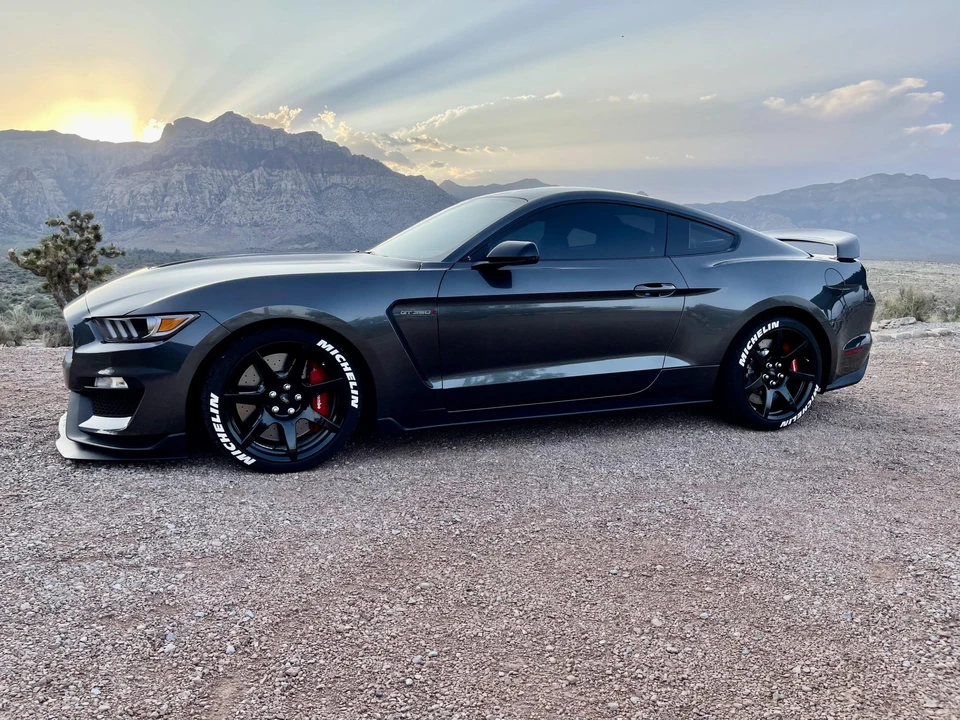 2017 Ford S550 Shelby Mustang GT350R - Image 7 of 31