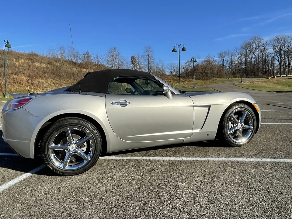 2008 Saturn Sky Red Line - Image 19 of 31