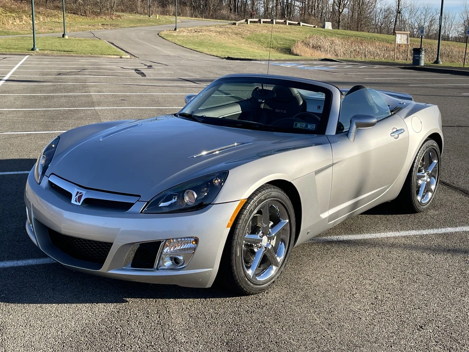 2008 Saturn Sky Red Line - Image 2 of 31