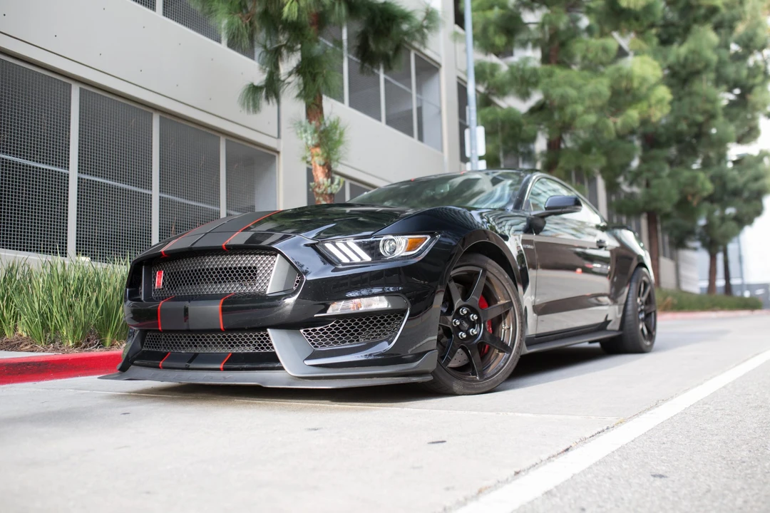 2017 Ford S550 Shelby Mustang GT350R - Image 5 of 31