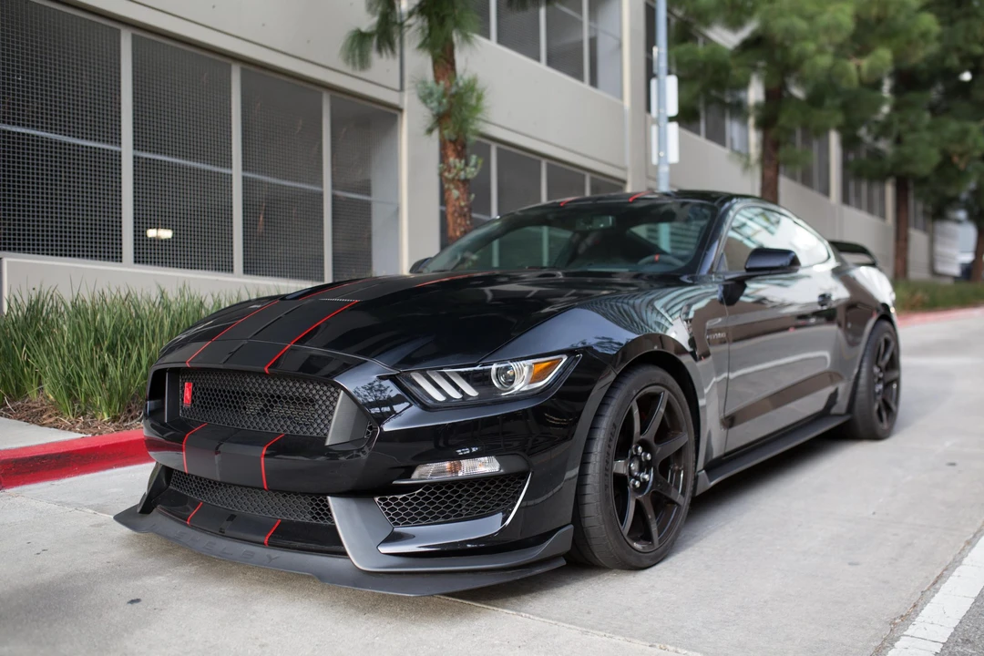 2017 Ford S550 Shelby Mustang GT350R - Image 3 of 31