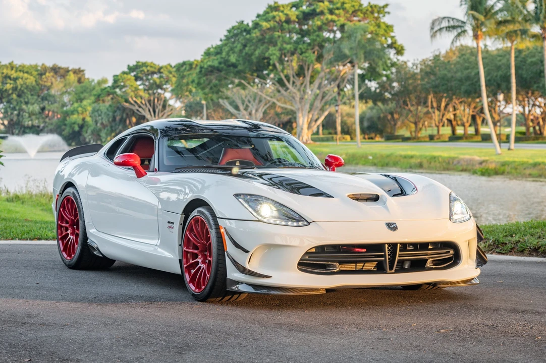 2013 Dodge Viper 5th Gen - Image 9 of 31
