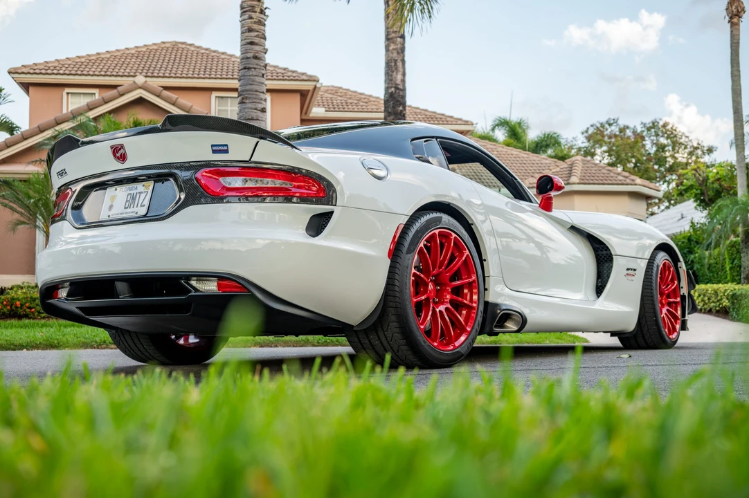 2013 Dodge Viper 5th Gen - Image 15 of 31