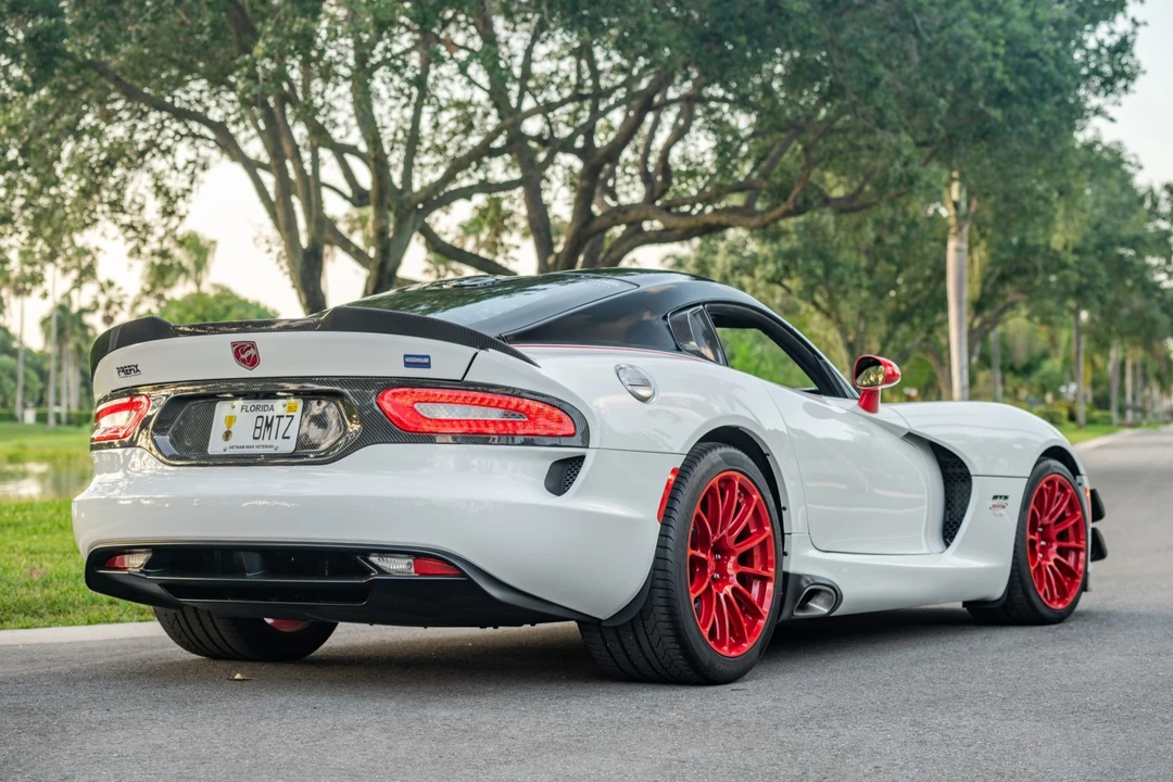 2013 Dodge Viper 5th Gen - Image 14 of 31