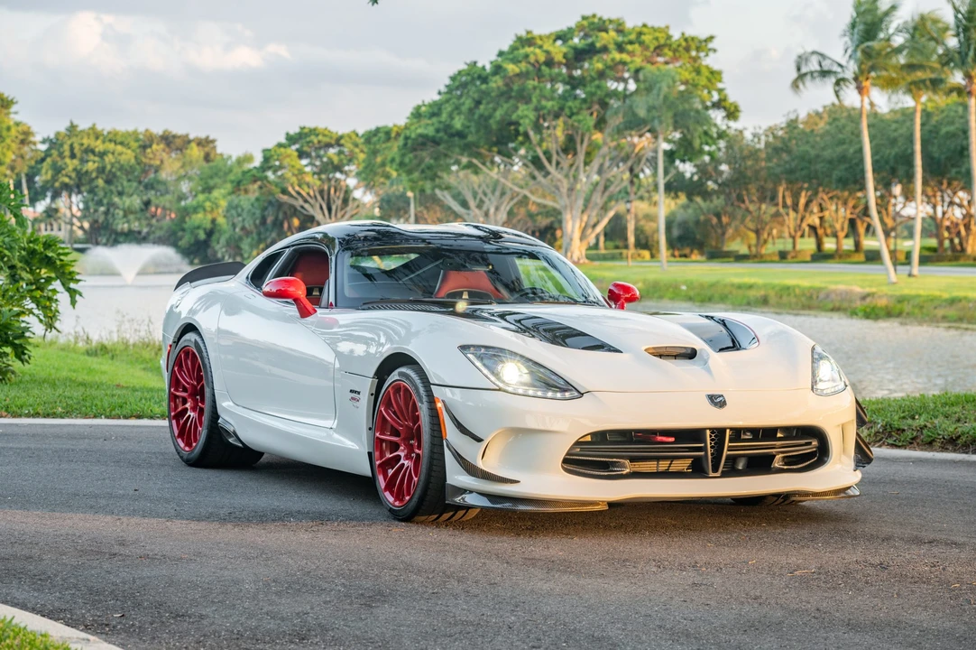 2013 Dodge Viper 5th Gen - Image 10 of 31