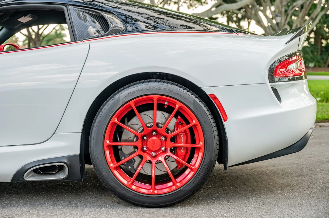 2013 Dodge Viper 5th Gen - Image 26 of 31