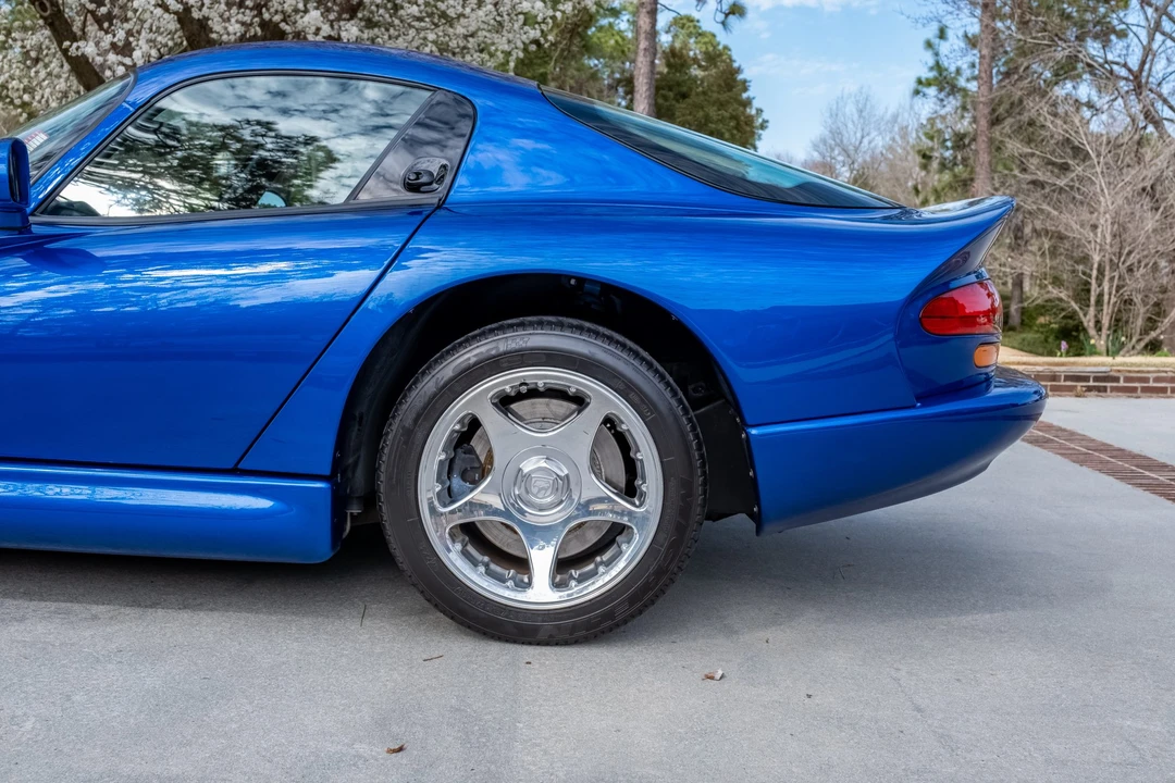 1997 Dodge Viper GTS 2nd Gen - Image 14 of 31
