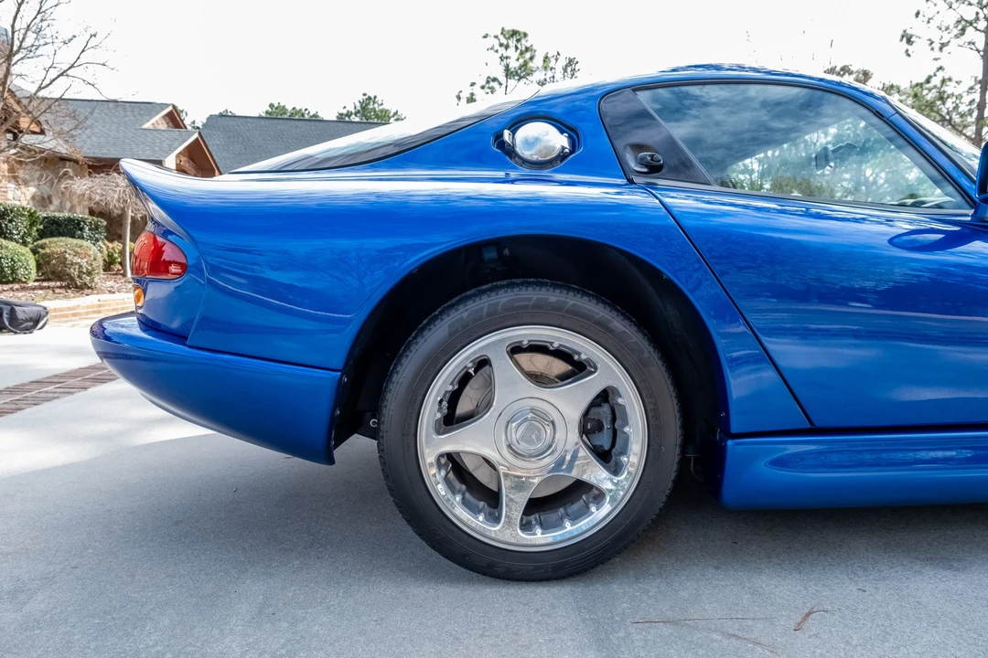 1997 Dodge Viper GTS 2nd Gen - Image 15 of 31