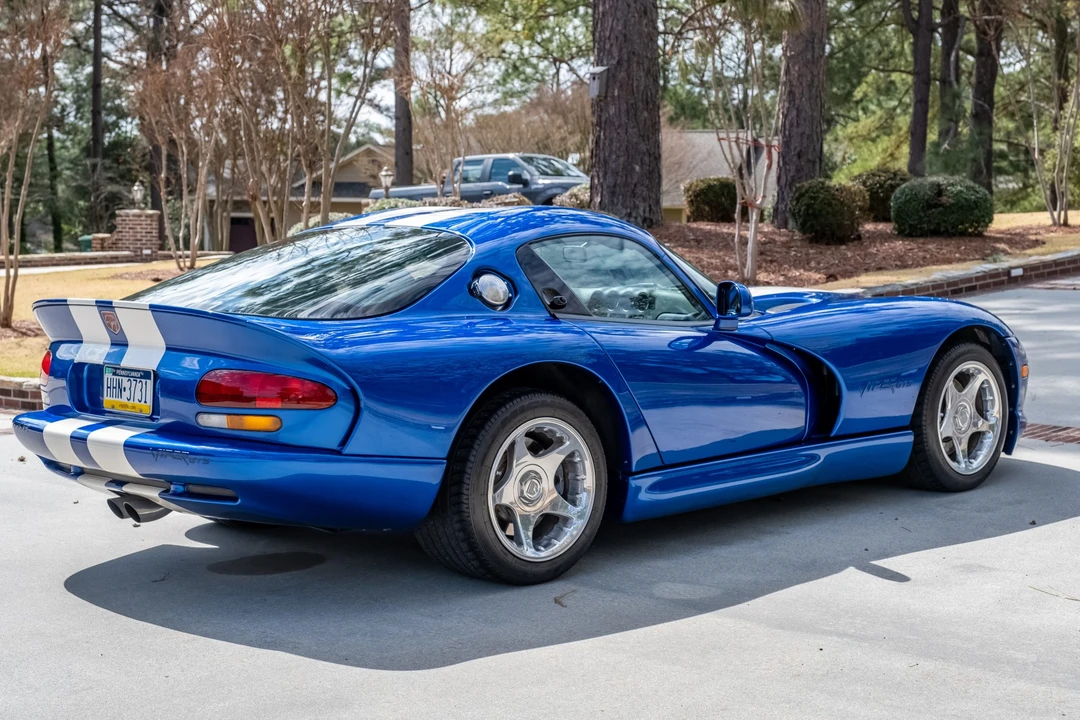 1997 Dodge Viper GTS 2nd Gen - Image 4 of 31