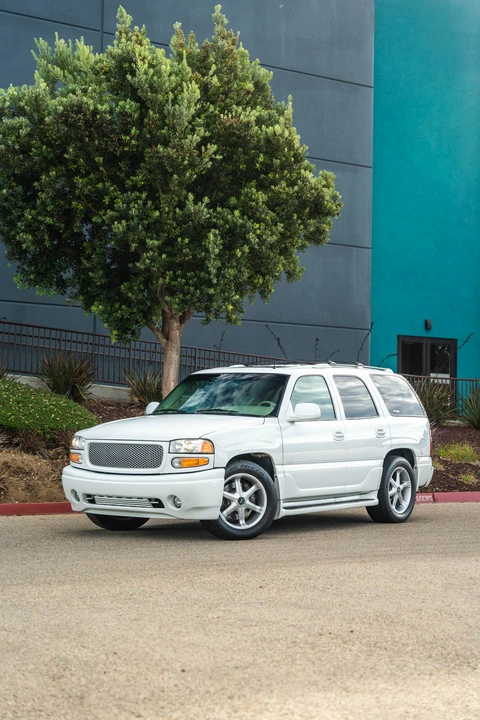 2002 GMC Yukon 2nd Gen - Image 4 of 31