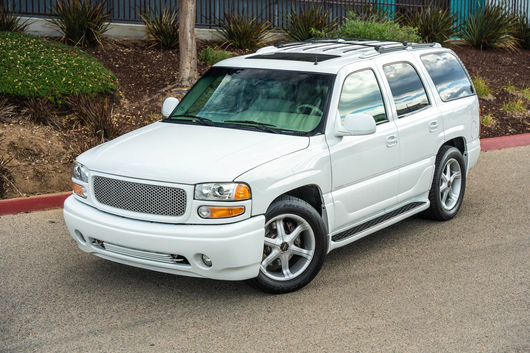 2002 GMC Yukon 2nd Gen - Image 6 of 31