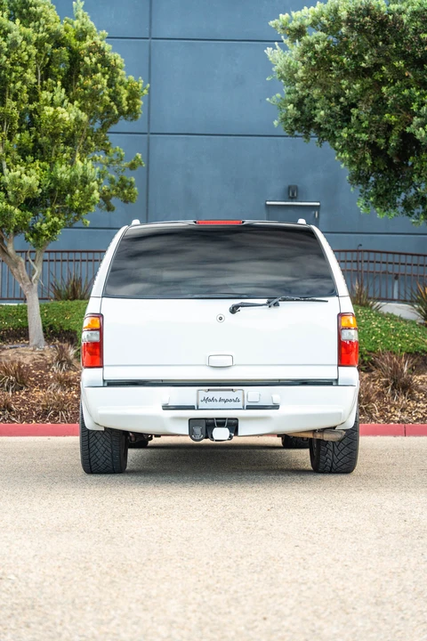 2002 GMC Yukon 2nd Gen - Image 26 of 31
