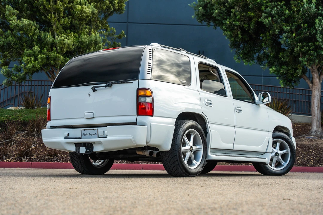 2002 GMC Yukon 2nd Gen - Image 25 of 31