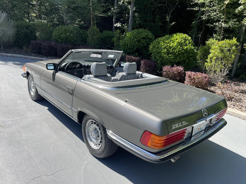 1985 Mercedes-Benz R107 SL-Class - Image 27 of 31