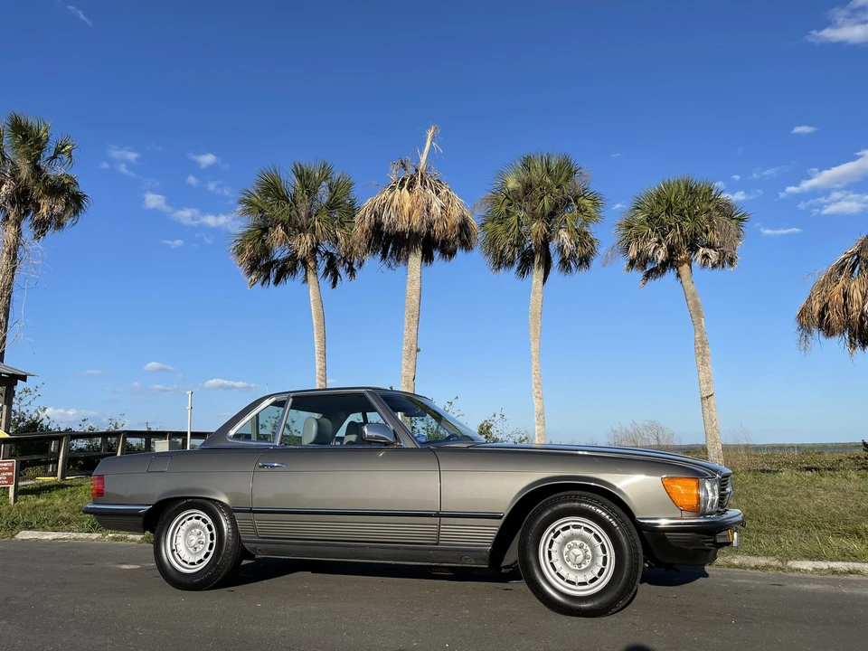 1985 Mercedes-Benz R107 SL-Class - Image 13 of 31