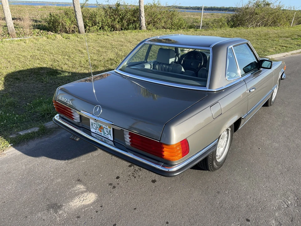 1985 Mercedes-Benz R107 SL-Class - Image 10 of 31