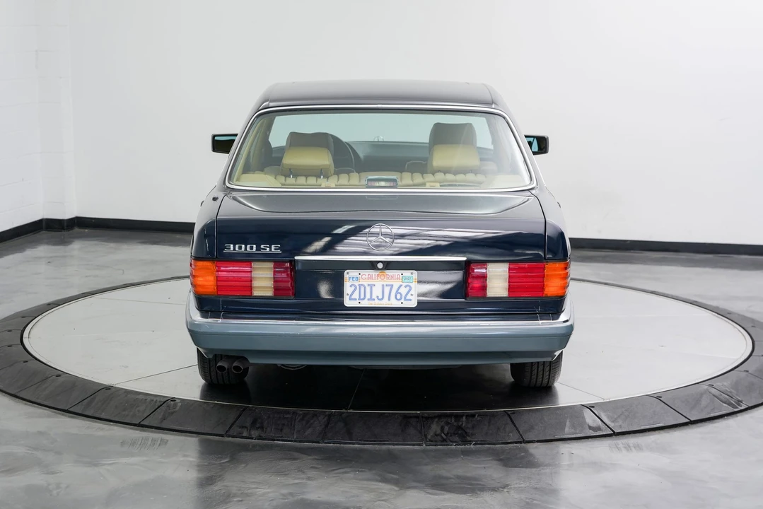 1986 Mercedes-Benz W126 S-Class Sedan - Image 14 of 31