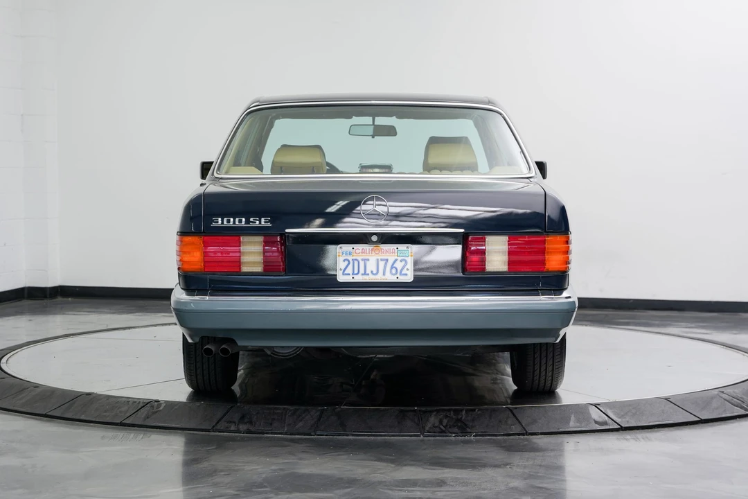 1986 Mercedes-Benz W126 S-Class Sedan - Image 15 of 31