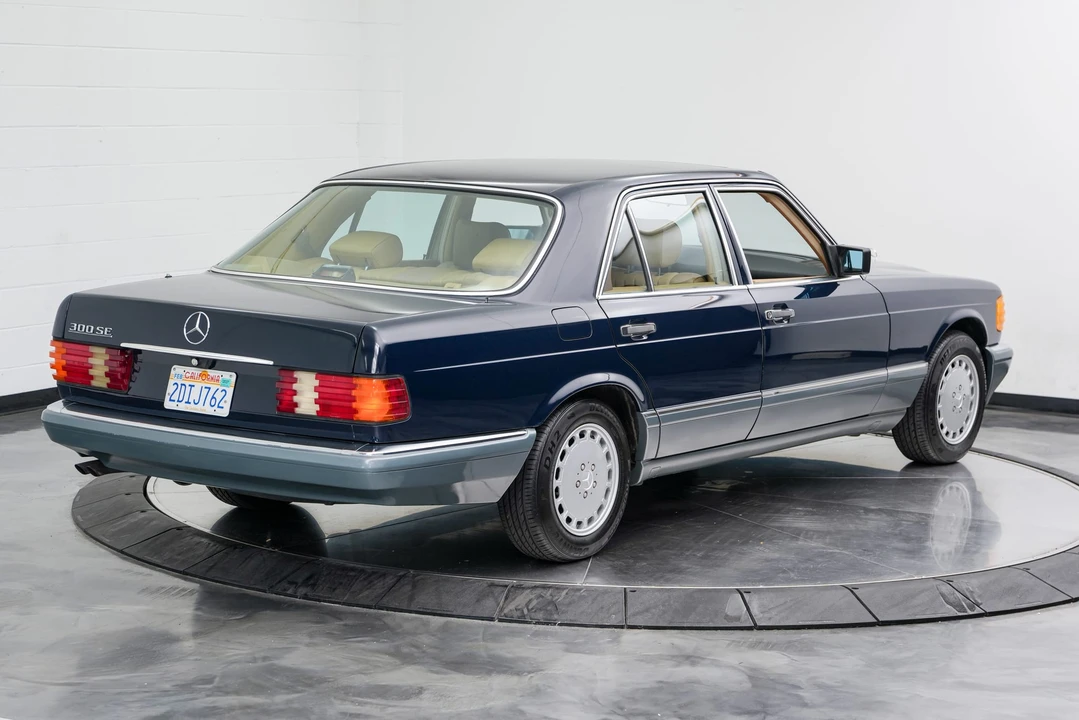1986 Mercedes-Benz W126 S-Class Sedan - Image 19 of 31