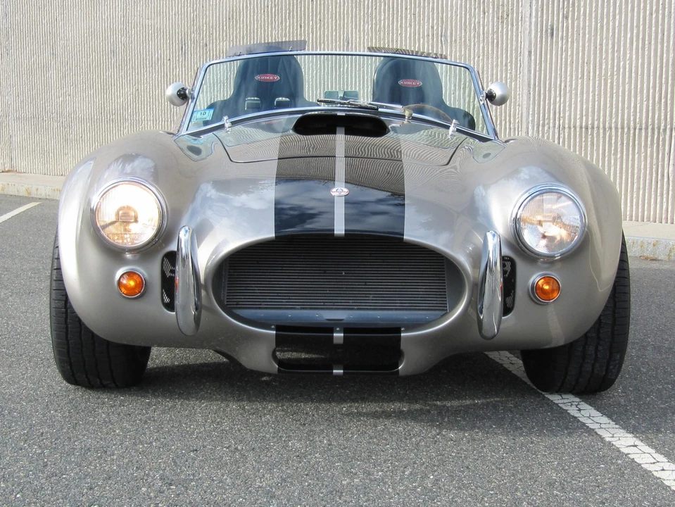 Shelby Cobra Replica - Image 9 of 31