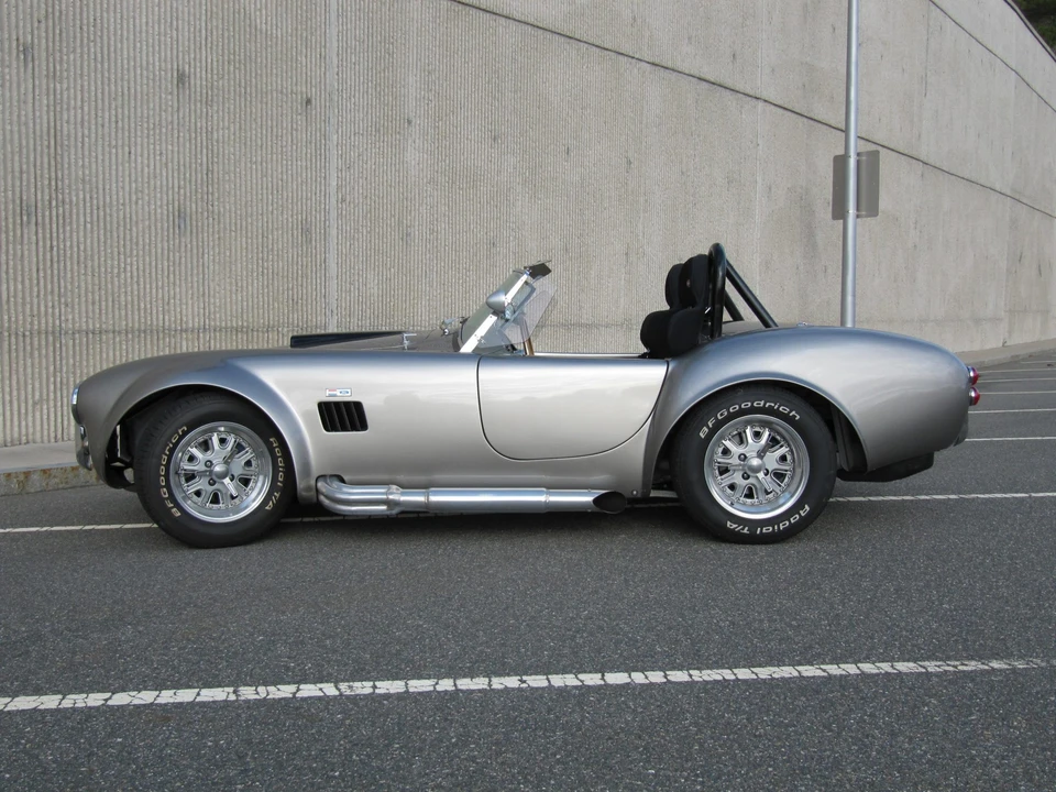 Shelby Cobra Replica - Image 3 of 31