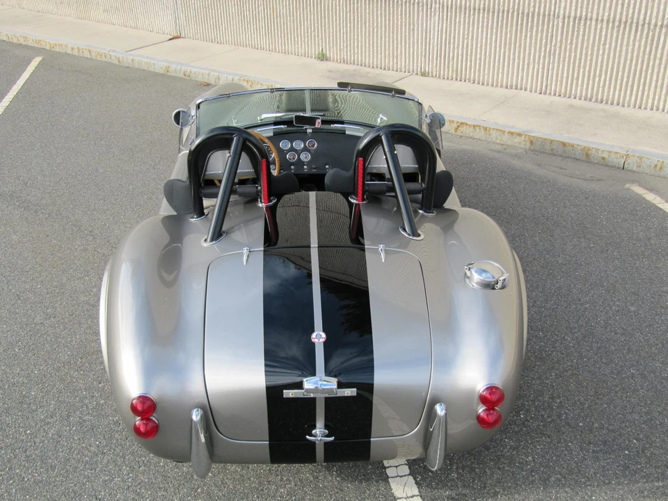 Shelby Cobra Replica - Image 15 of 31