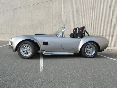 Shelby Cobra Replica - Image 2 of 31