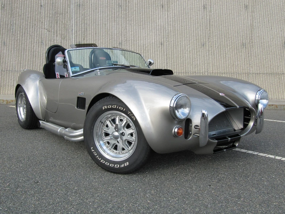 Shelby Cobra Replica - Image 11 of 31
