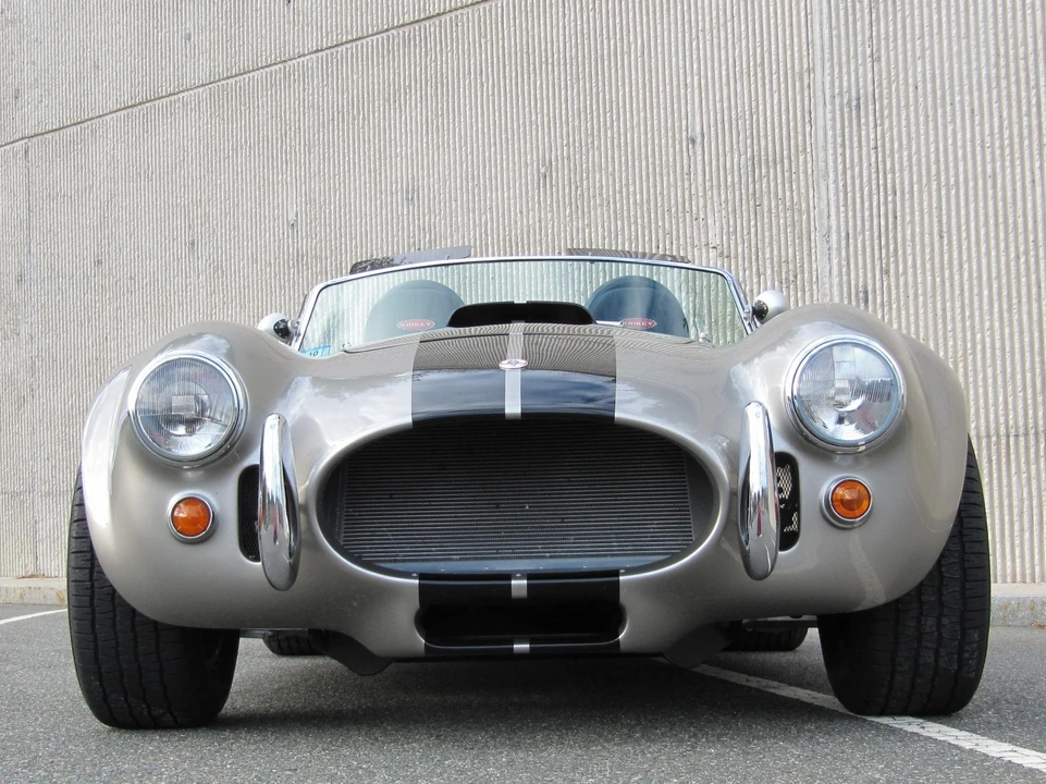 Shelby Cobra Replica - Image 7 of 31