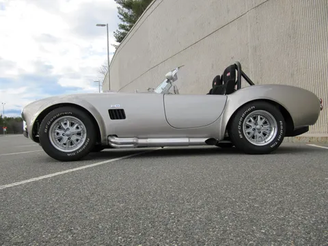 Shelby Cobra Replica - Image 4 of 31
