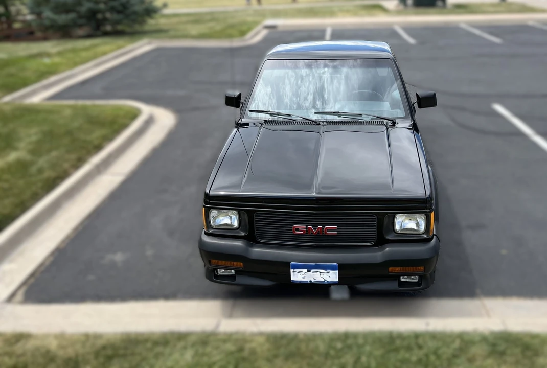 1991 GMC Syclone - Image 2 of 31