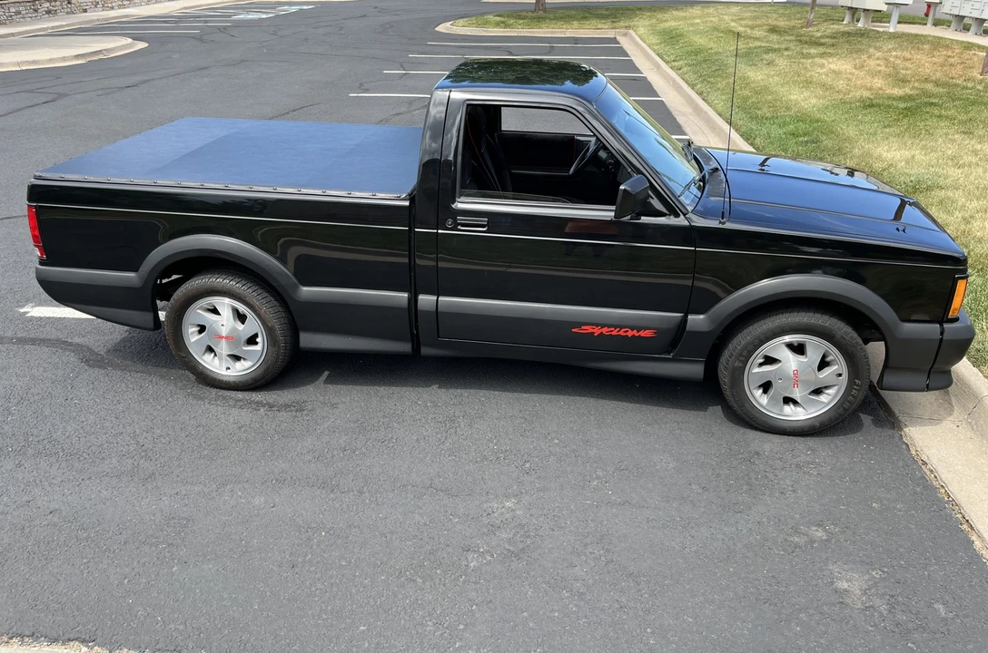 1991 GMC Syclone - Image 7 of 31