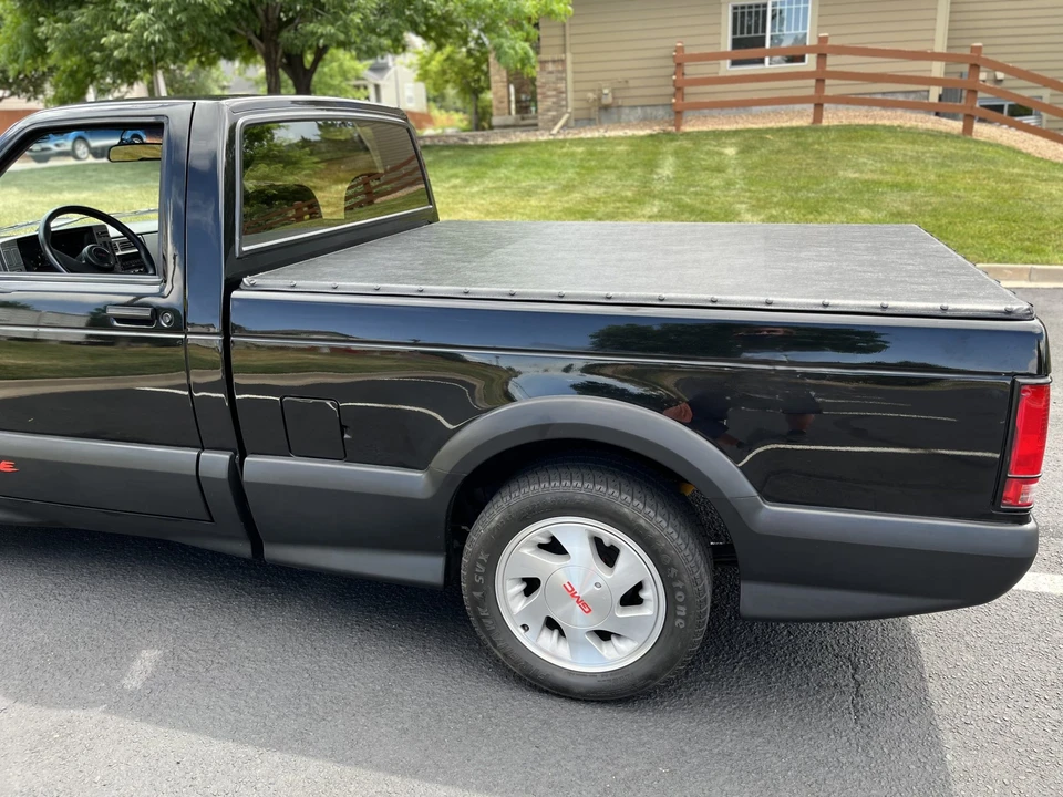 1991 GMC Syclone - Image 25 of 31