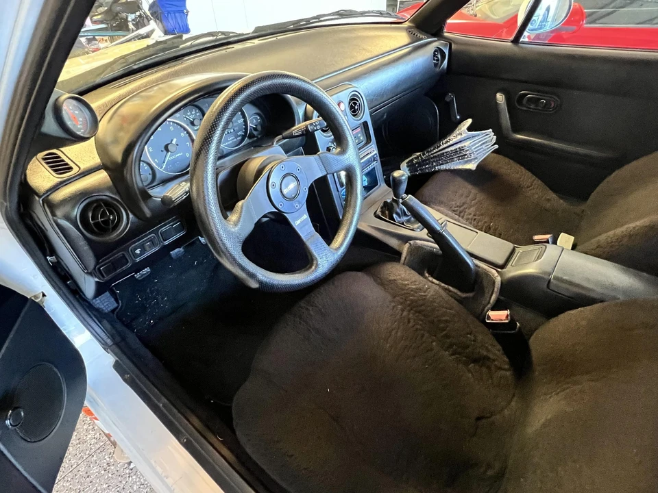 1992 Mazda NA MX-5 Miata - Image 25 of 31