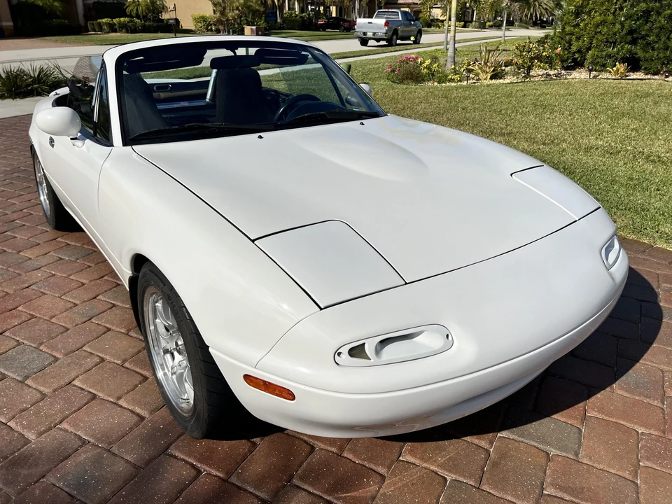 1992 Mazda NA MX-5 Miata - Image 6 of 31