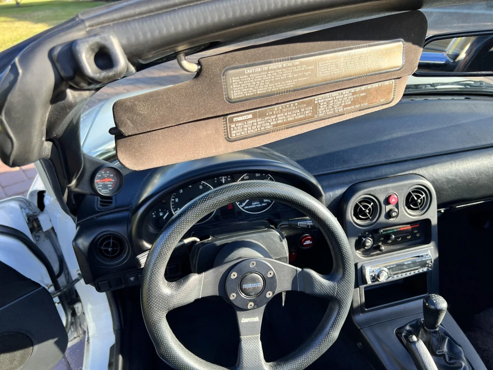 1992 Mazda NA MX-5 Miata - Image 26 of 31
