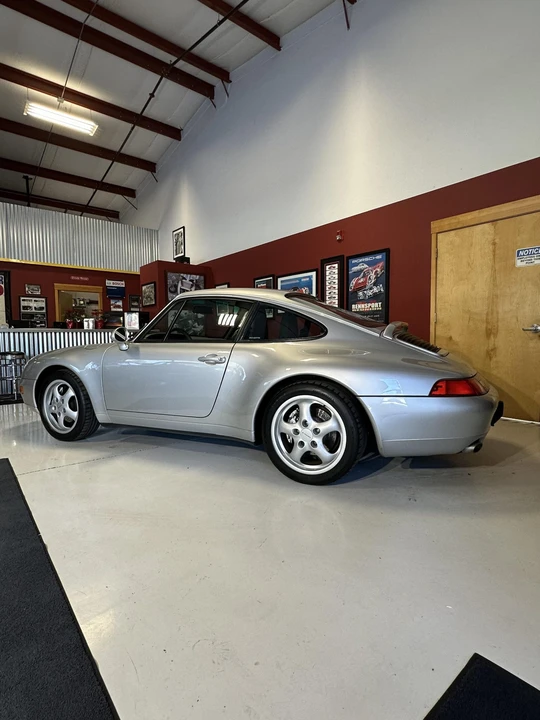 1995 Porsche 993 Carrera - Image 13 of 31