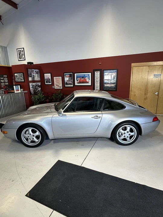 1995 Porsche 993 Carrera - Image 12 of 31
