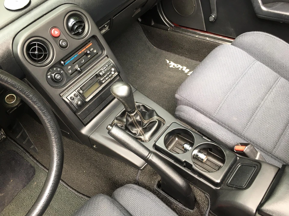 1992 Mazda NA MX-5 Miata - Image 25 of 31