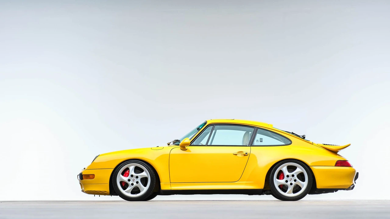 1996 Porsche 993 Carrera 4S - Image 16 of 31