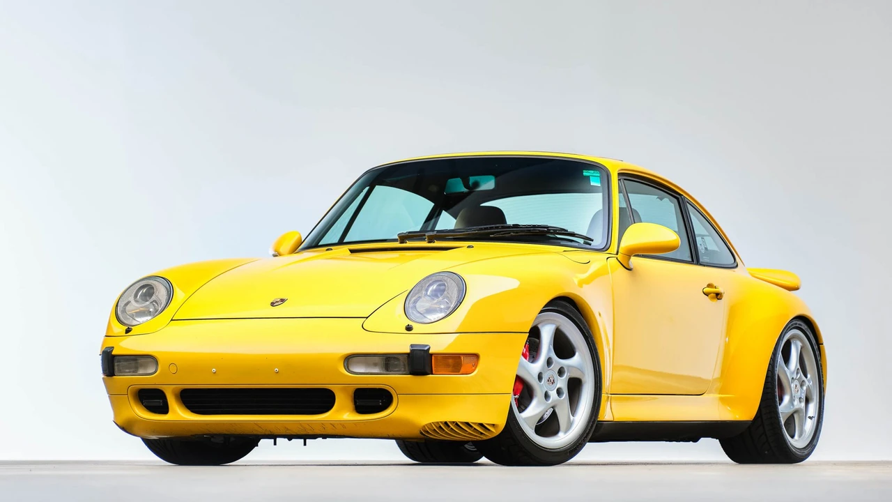 1996 Porsche 993 Carrera 4S - Image 19 of 31