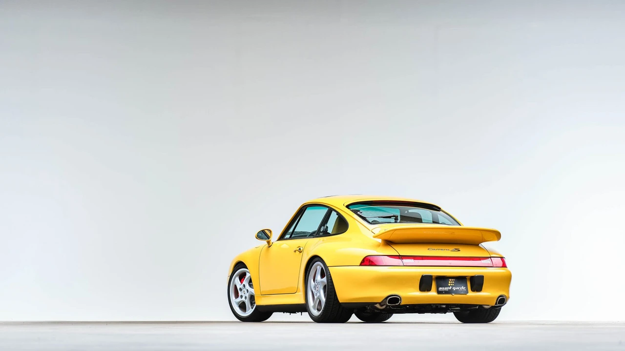 1996 Porsche 993 Carrera 4S - Image 26 of 31