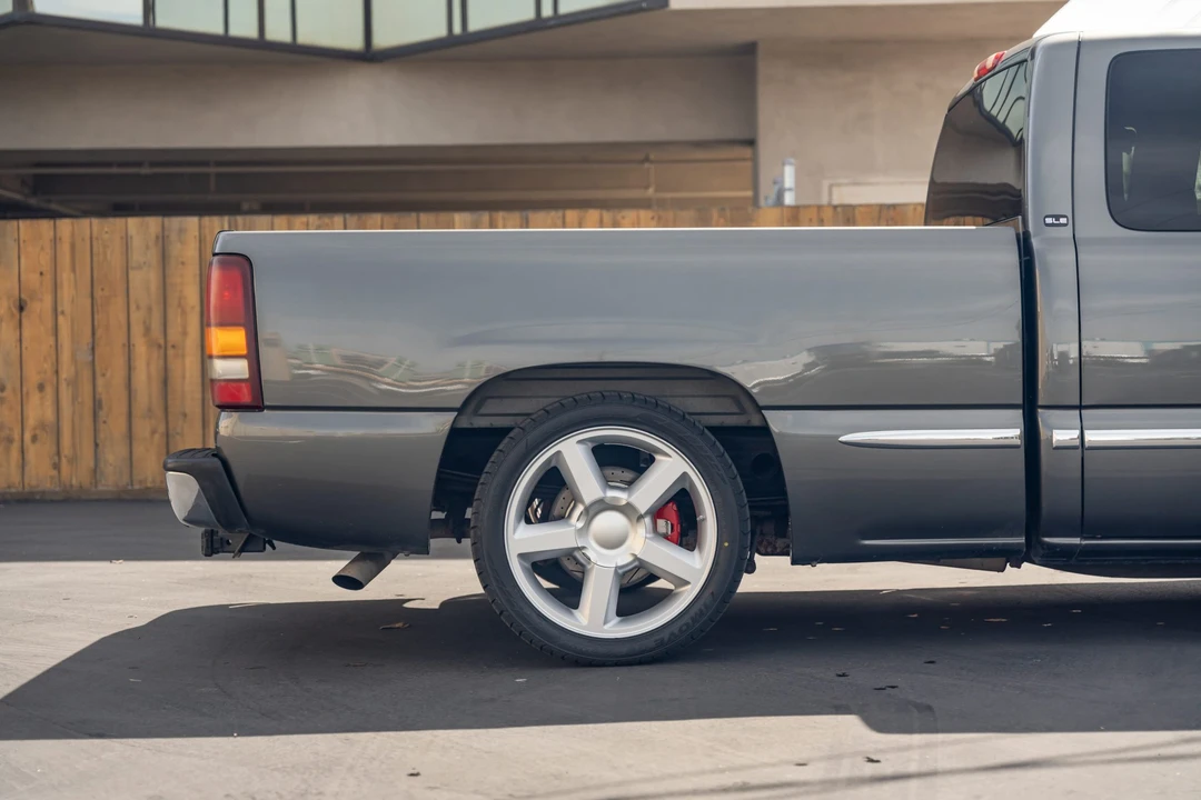 2000 GMC Sierra 2nd Gen - Image 18 of 31