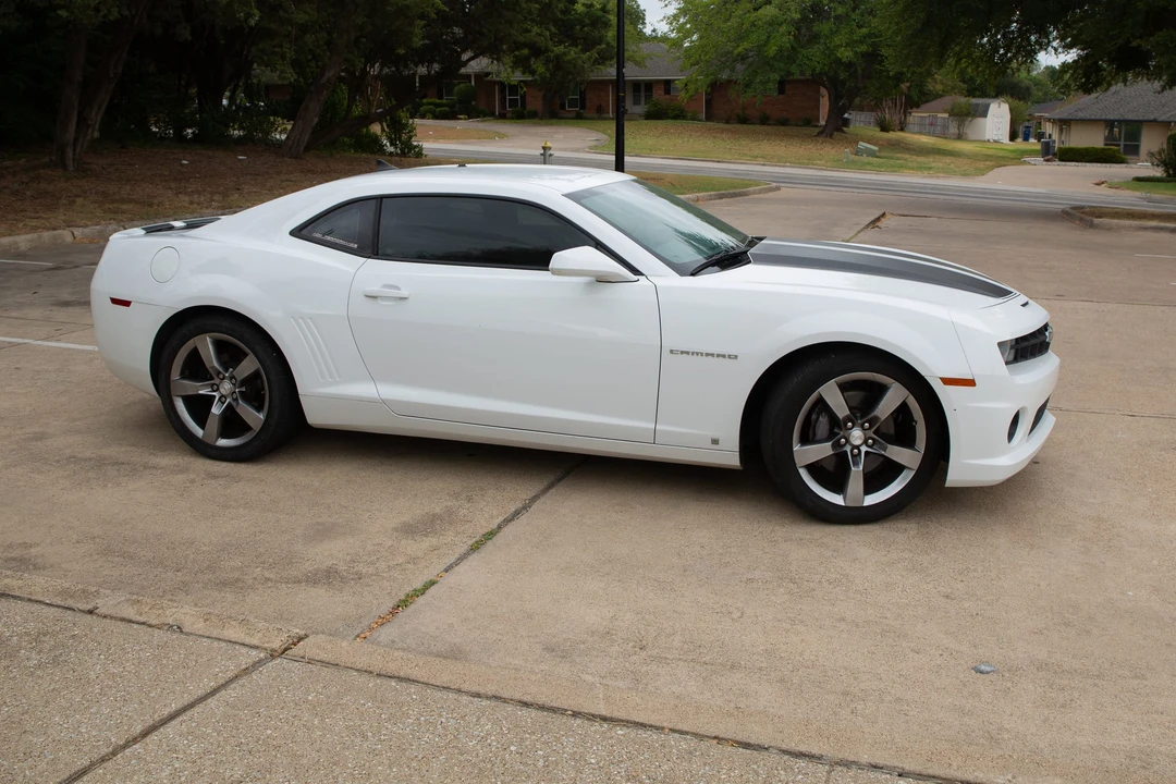 2010 Chevrolet Camaro SS 5th Gen - Image 9 of 31